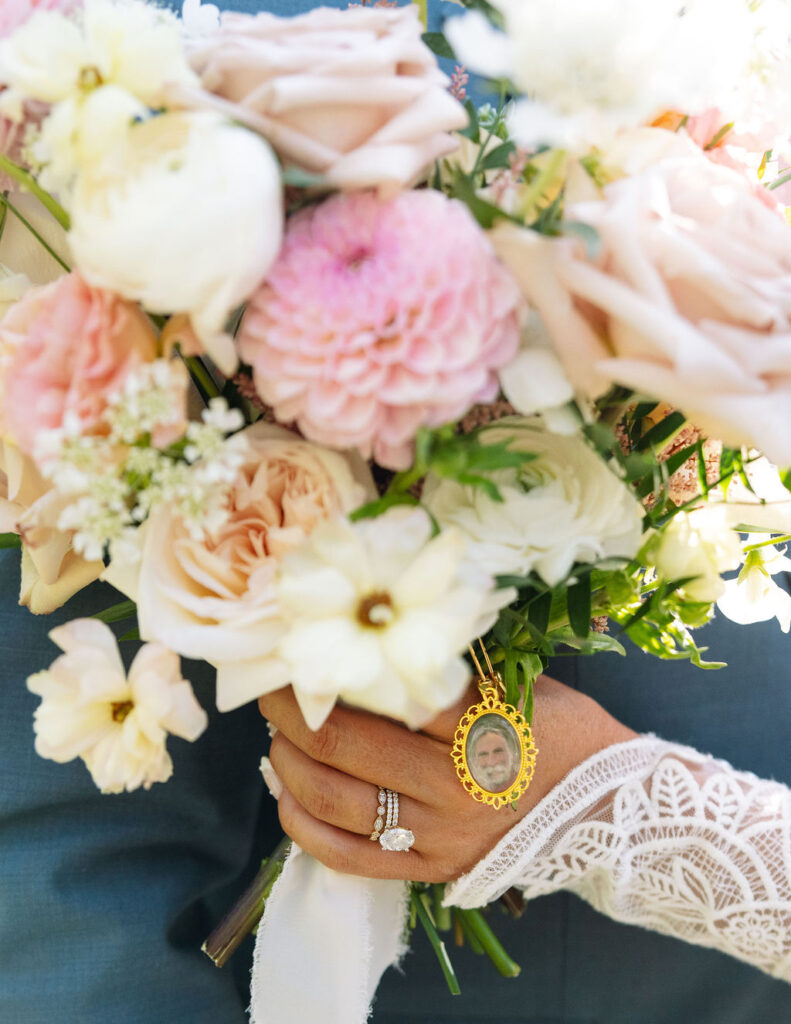 Airbnb Wedding Venue. Bridal Bouquet by Forage and Floral.